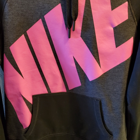 Nike Sweatshirt - Picture 3 of 4